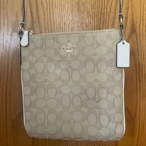 Like New Coach Crossbody Purse